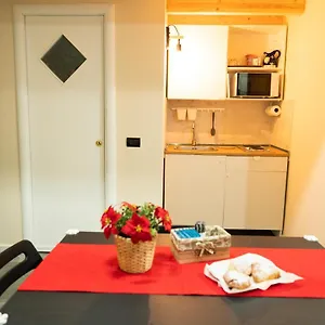 la-maison-de-marie.hotels-amalfi.com/