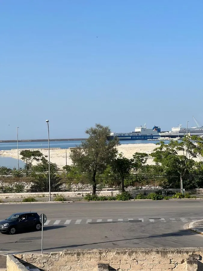 Marisabella Suite Spa 3 Bari 0*,  Italia